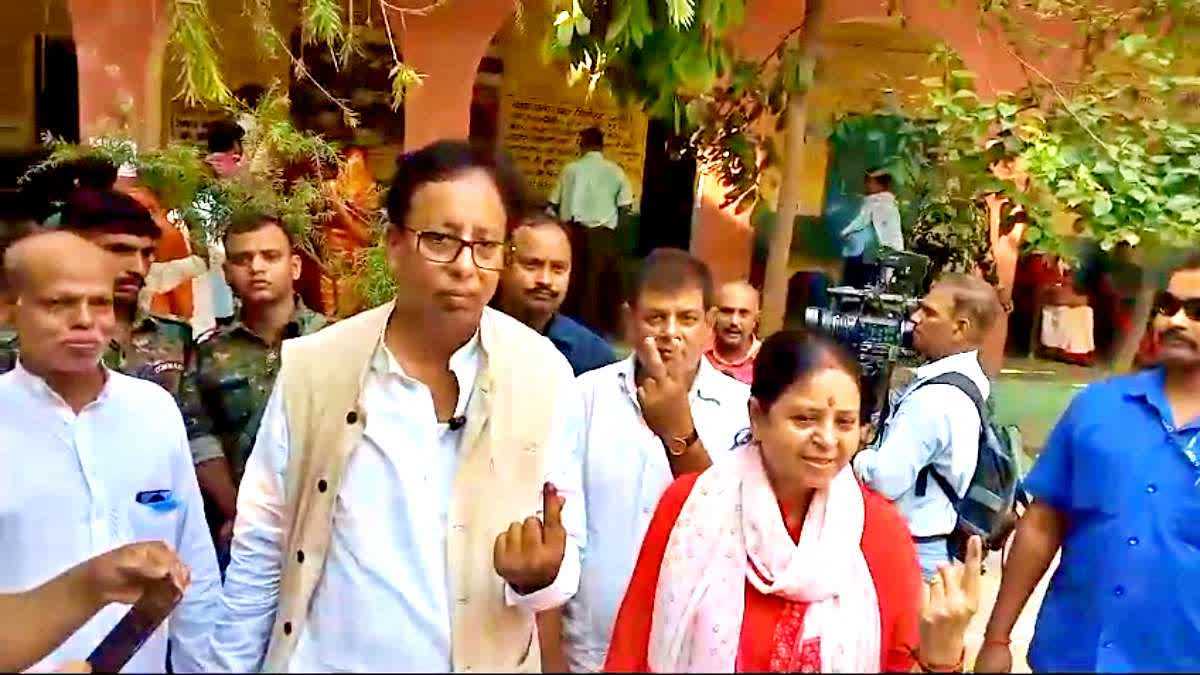 संजय जायसवाल और हिना शहाब ने वोट डाला, लोगों से की मतदान की अपील